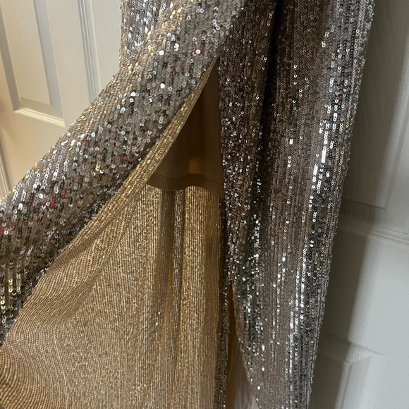 🩶✨SEQUINED PARTY DRESS!✨🩶 - Picture 4 of 4